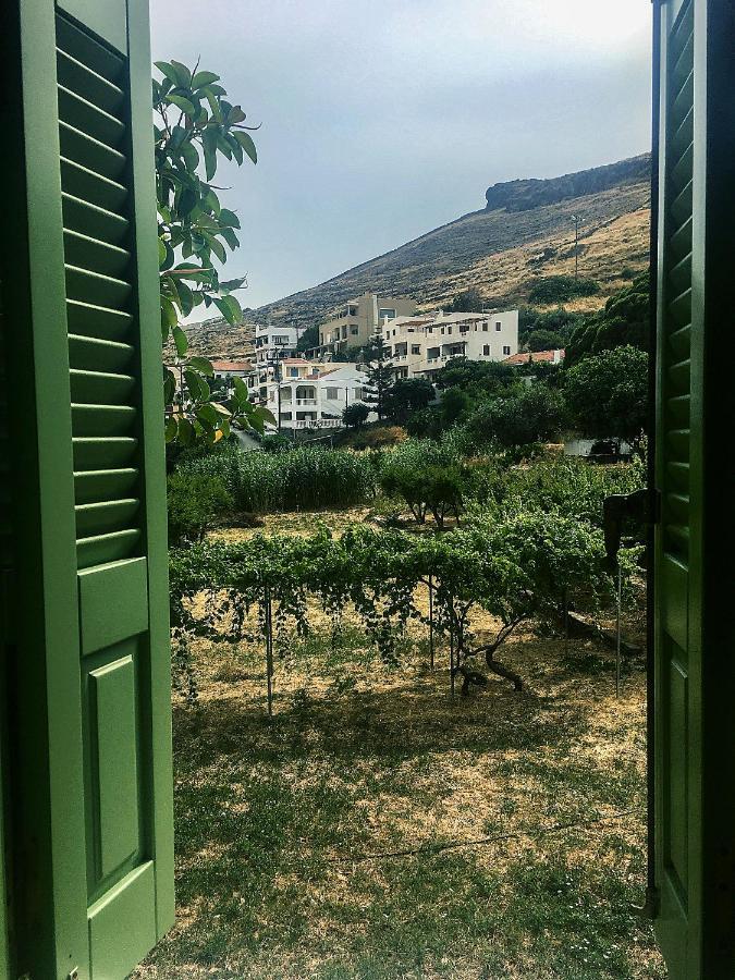 The House In The Port * Korissia (Kea)